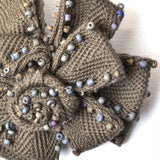 Broche fantaisie motif fleurs pains