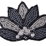 Motif fleur perles et paillettes