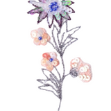 Motif fleur sur tulle
